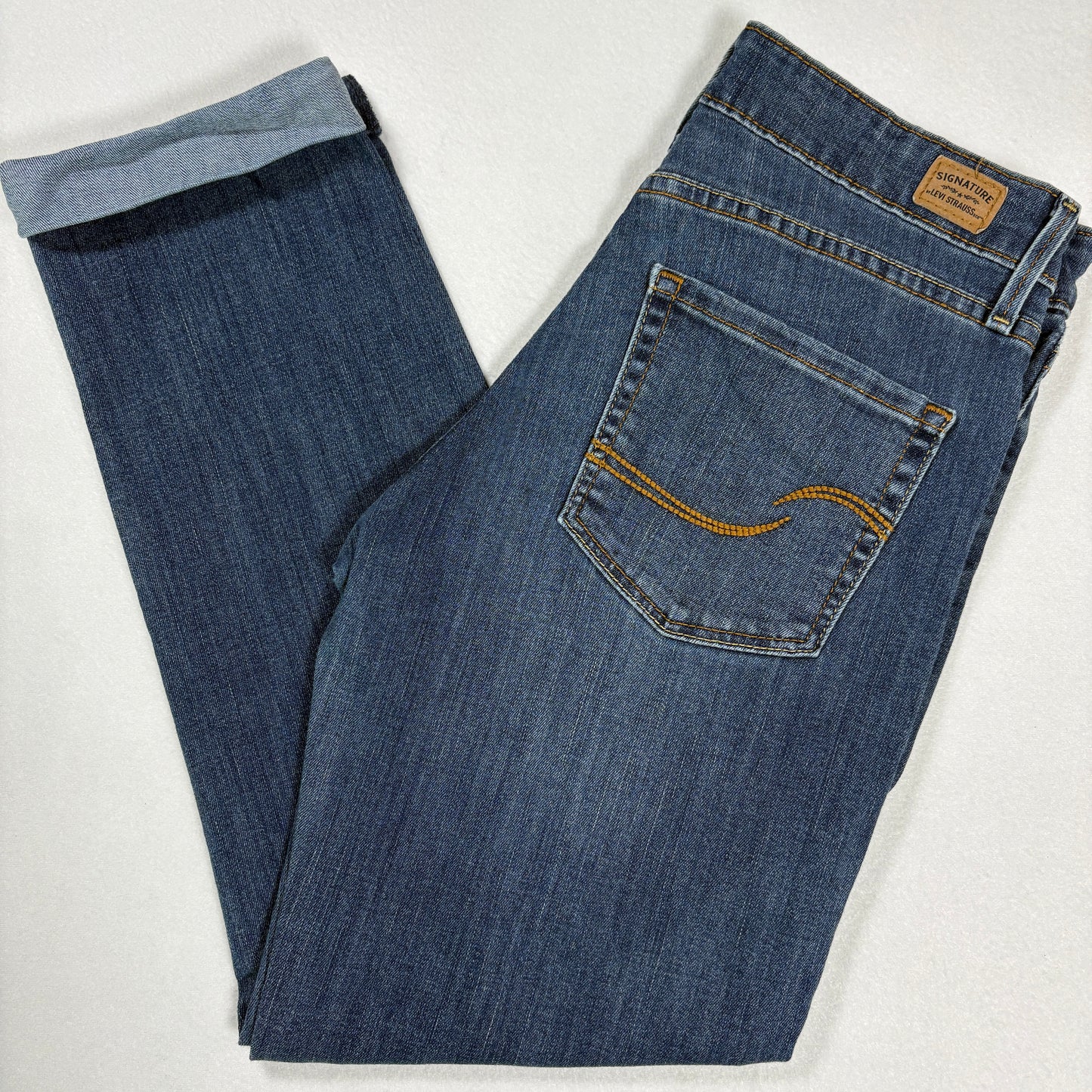 Levis Signature Womens Jeans Size 6 W28 Straight Leg Blue Denim Classic Vintage