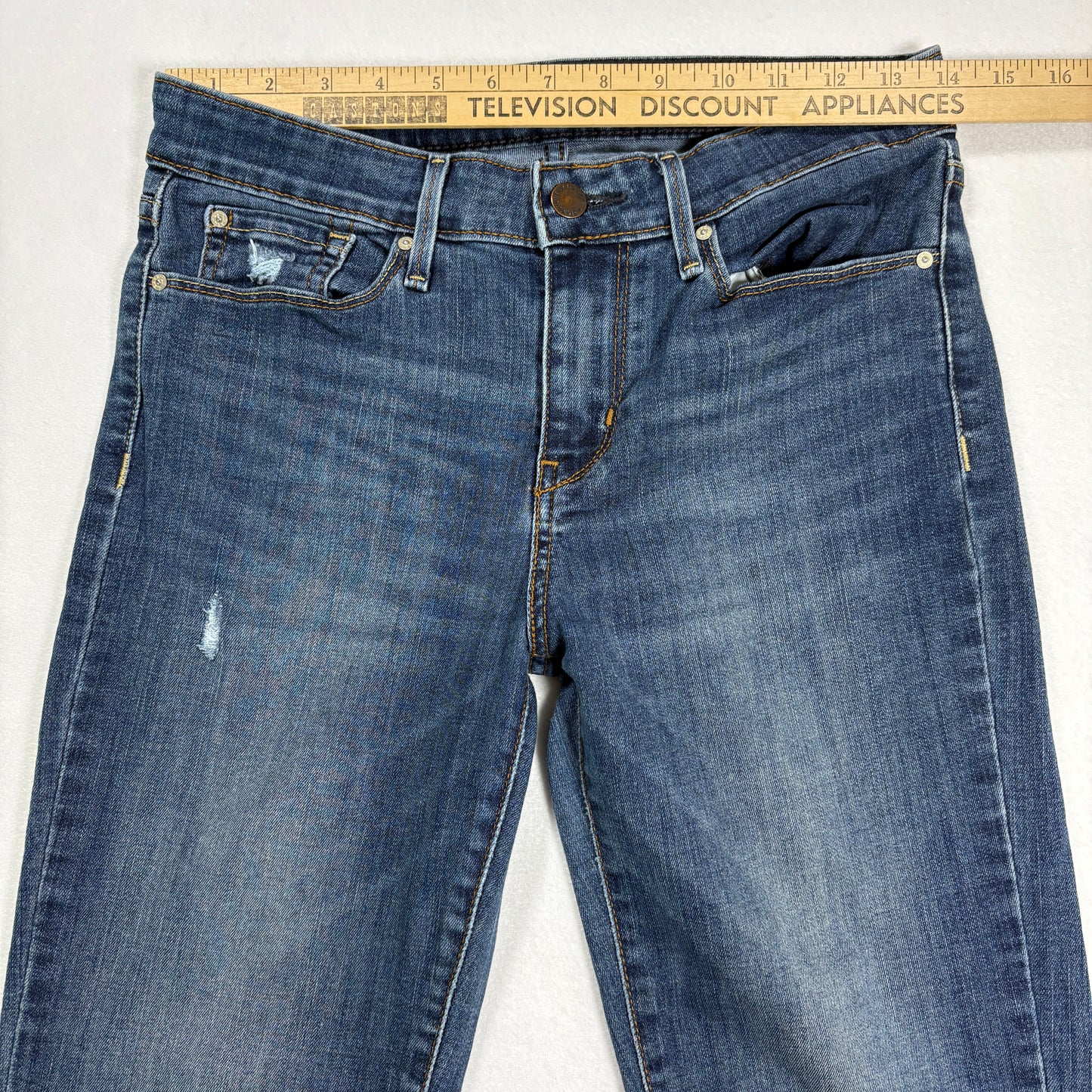 Levis Signature Womens Jeans Size 6 W28 Straight Leg Blue Denim Classic Vintage