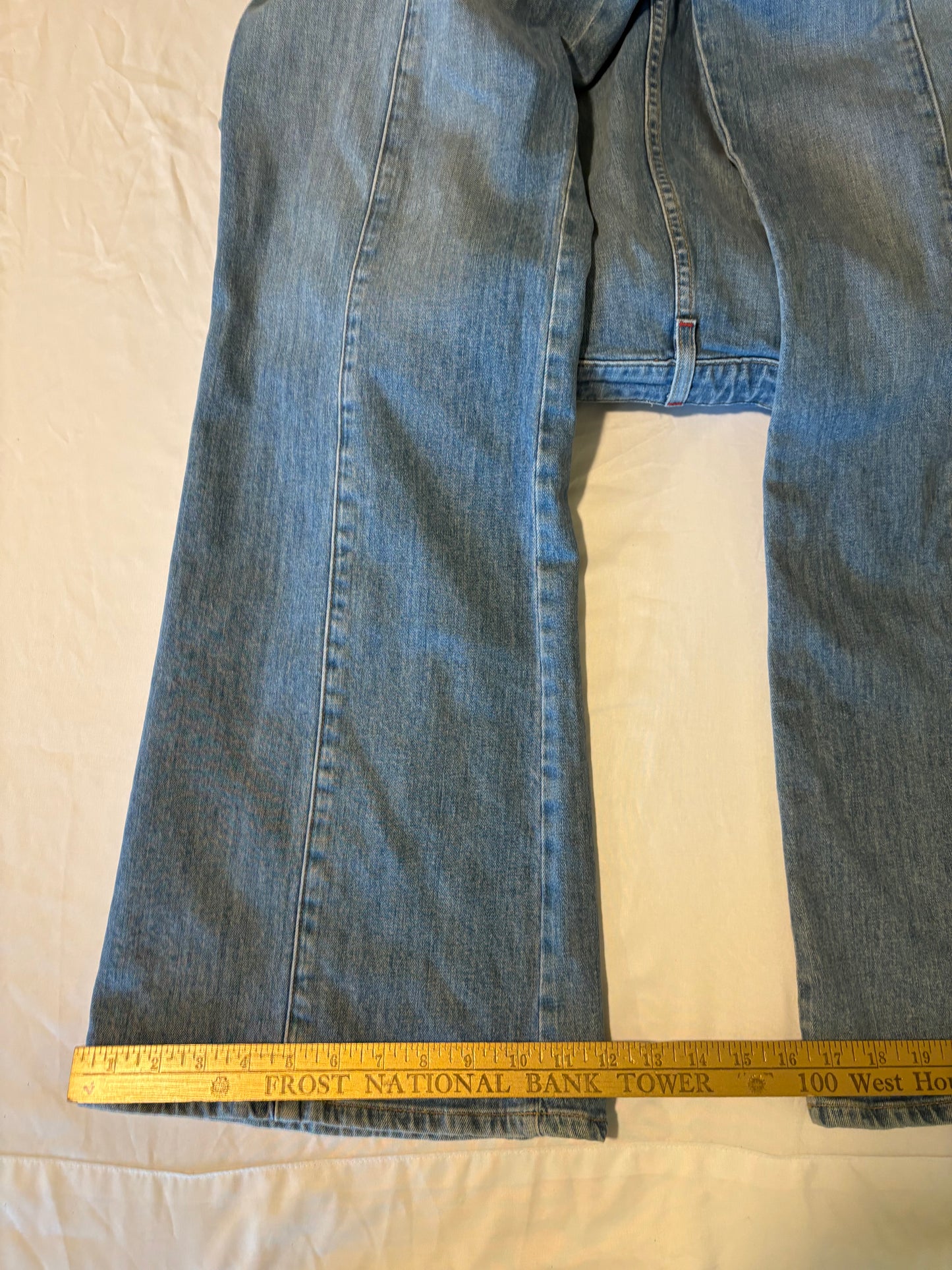 Alice + Olivia Light Wash Denim Jumpsuit Size 32 | Short Sleeve Zip Front | 52" Length