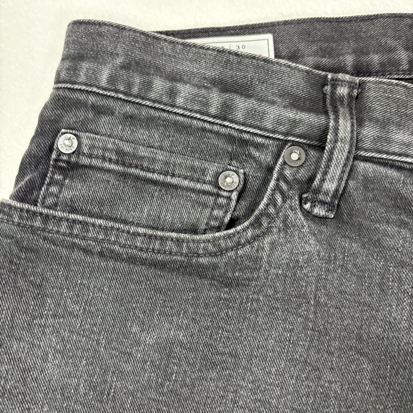 GAP Mens Jeans 30x30 Athletic Taper Gray Denim Slim Fit Y2K Vintage Modern