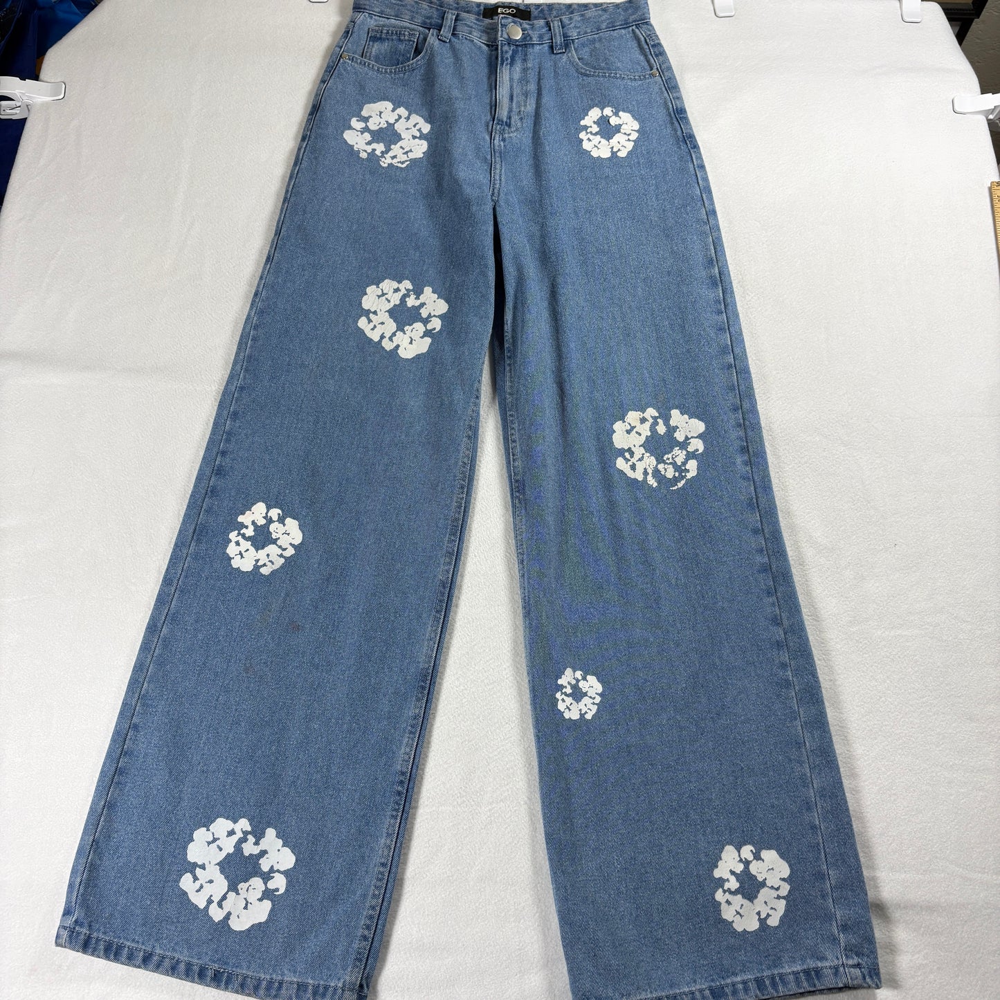 EGO Womens 6 High Rise Wide Leg Painted Floral Medium Wash Denim Jeans Y2K Style