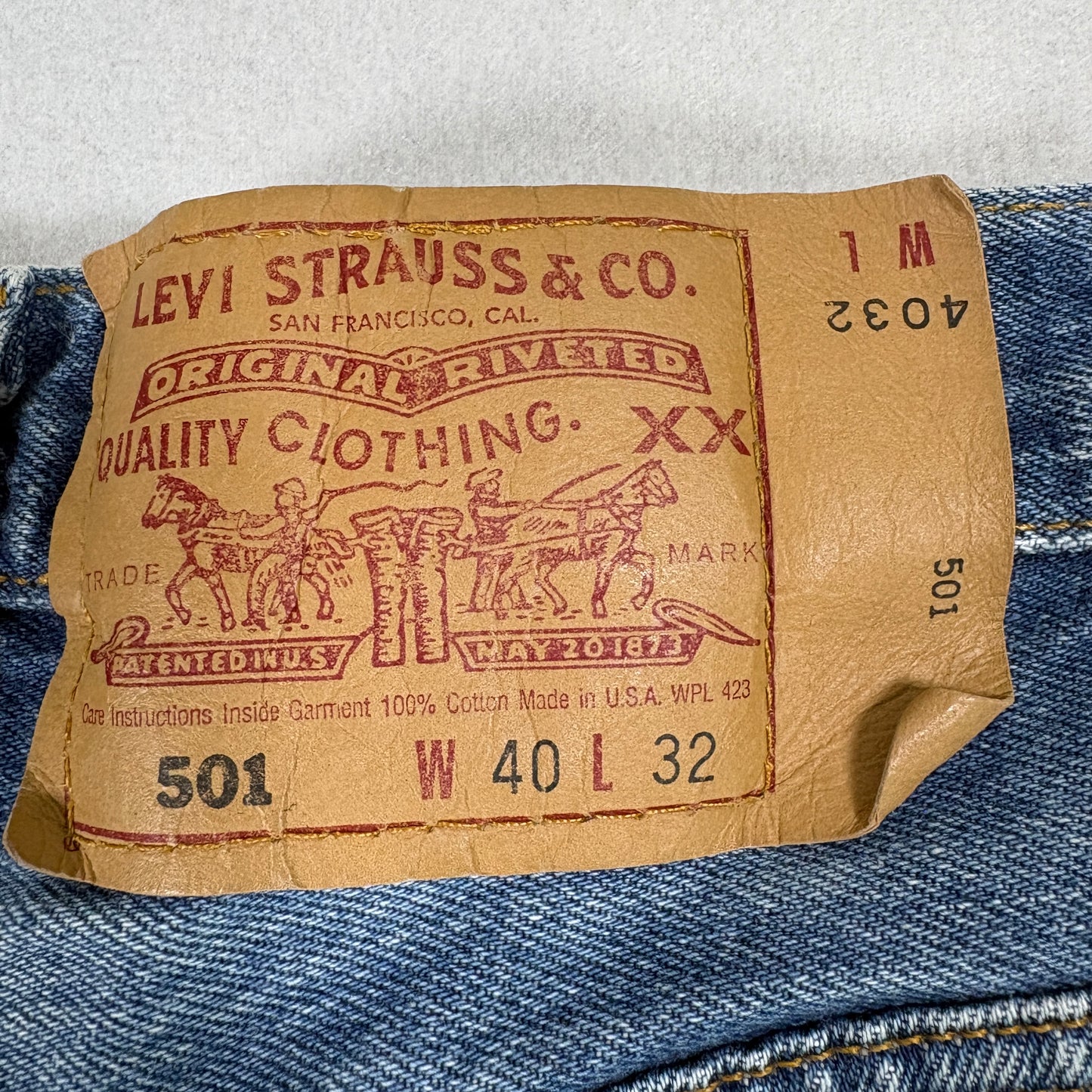 Levis 501 Mens Jeans 40x32 Blue Denim Button Fly USA Made Vintage 90s Grunge