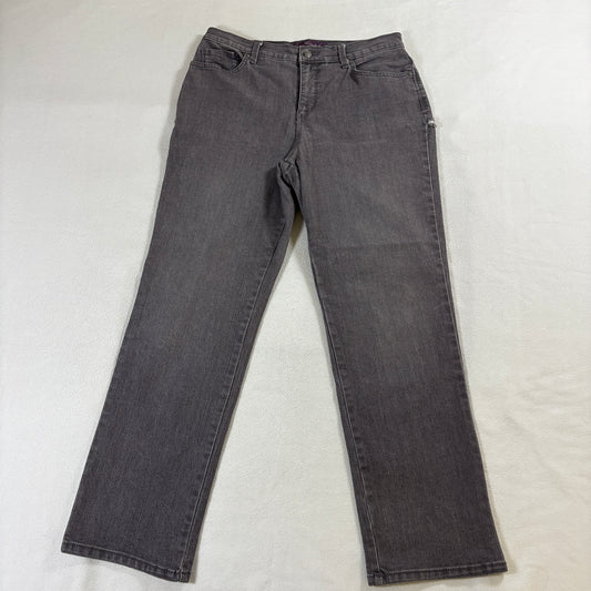 Straight Leg Jeans Gloria Vanderbilt Amanda Tag 10 Short Fits Like 31X28 Gray
