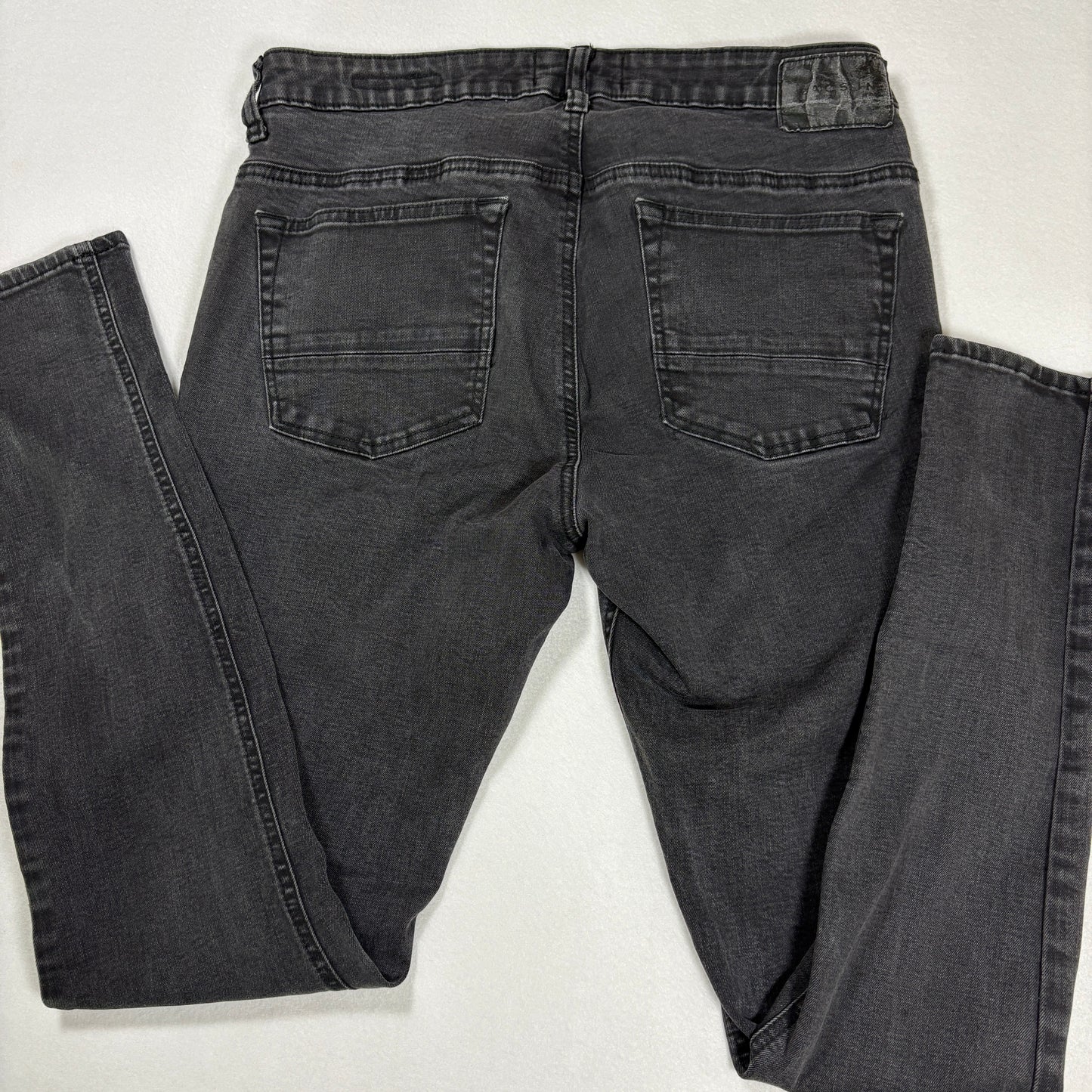 PacSun Mens Jeans 32x30 Black Stacked Skinny Active Stretch Denim Distressed Patch
