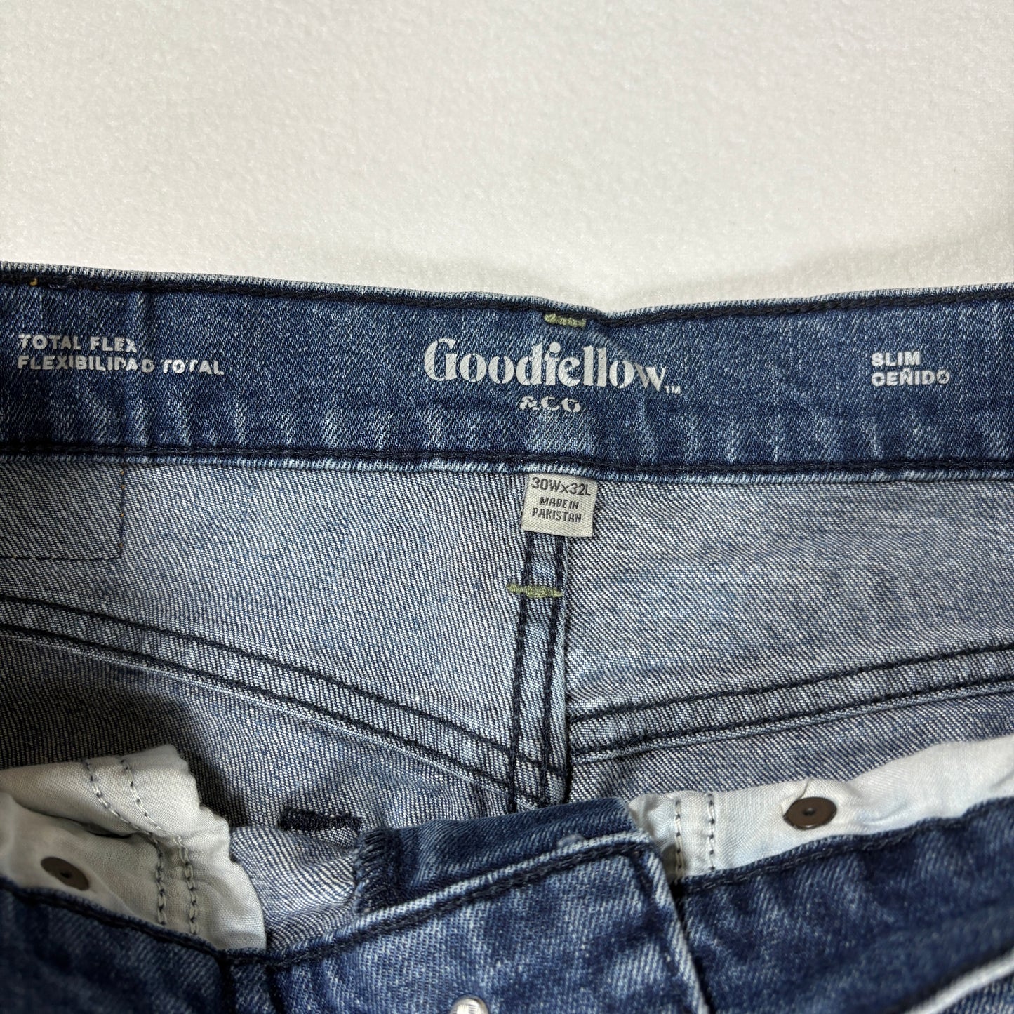 Goodfellow mens blue denim jeans size 30x32 slim fit stretch total flex vintage