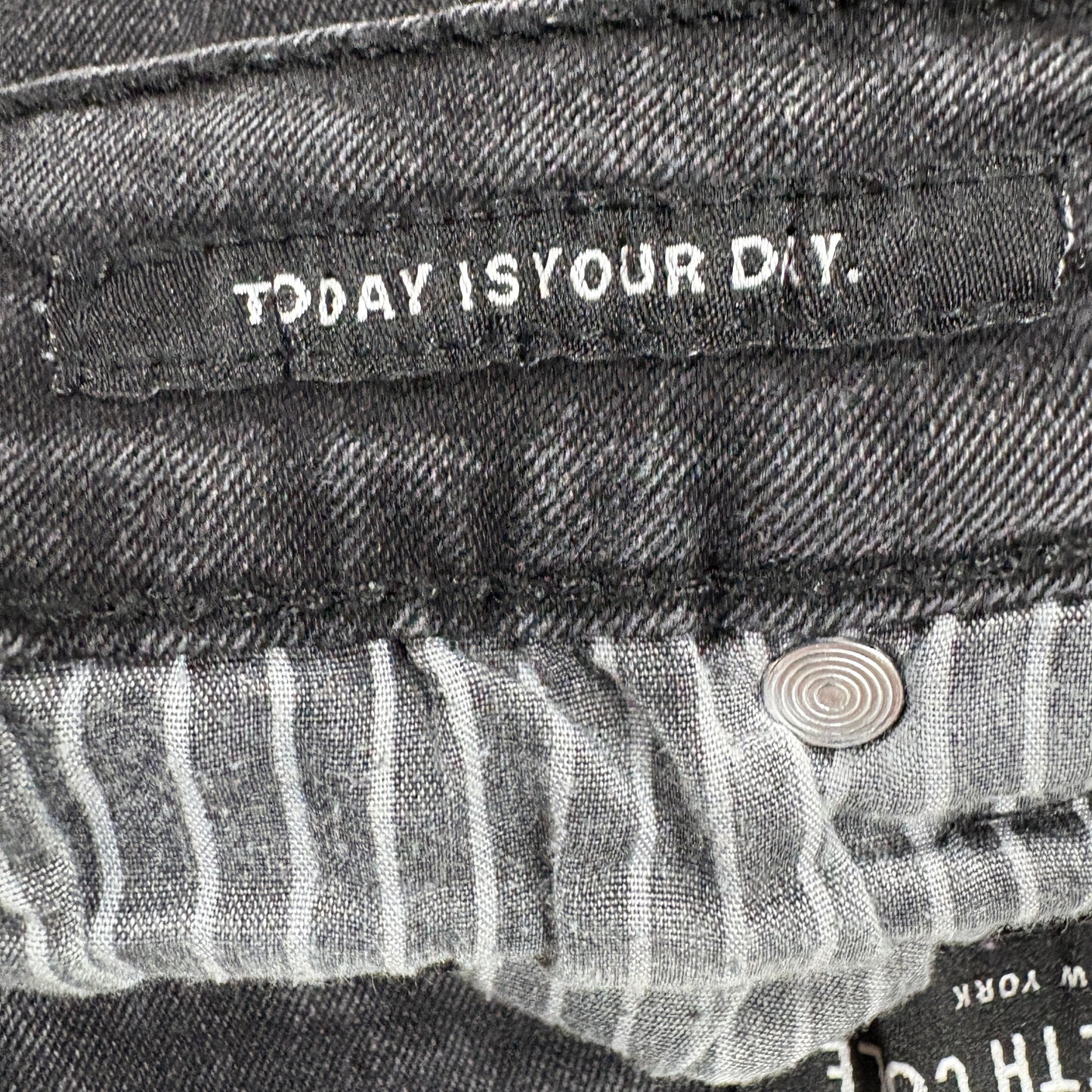 Kenneth Cole mens black denim jeans size 34x30 slim fit Y2K vintage grunge stretch