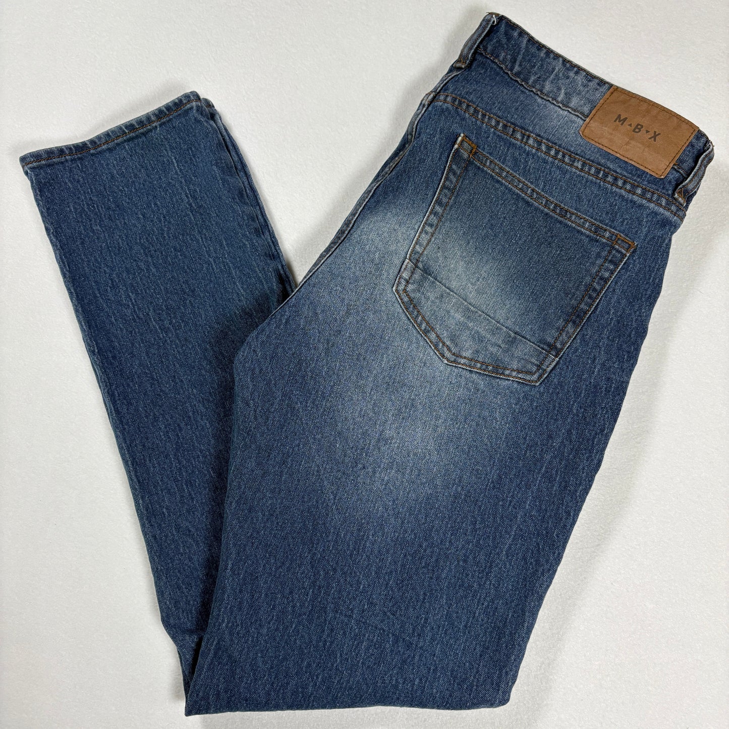 MBX mens blue denim jeans size 34x32 slim fit Y2K vintage faded wash casual