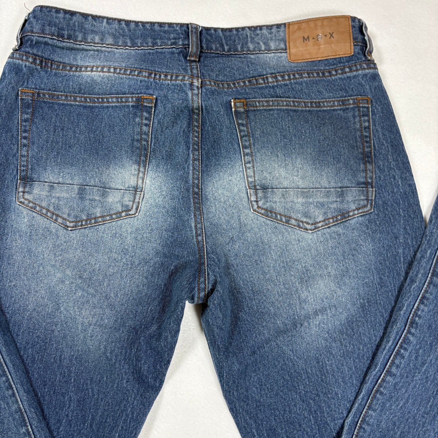 MBX mens blue denim jeans size 34x32 slim fit Y2K vintage faded wash casual