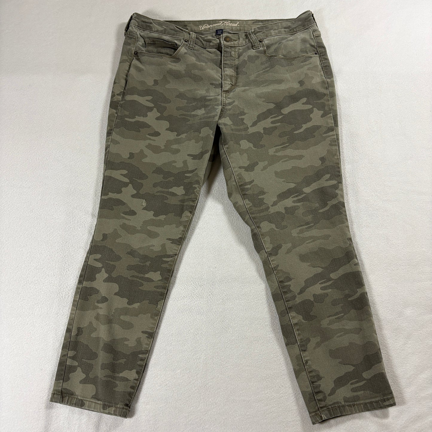High Rise Skinny Crop Camo Pants Womens Tag 14 Fits Like 34X25 Green Stretch