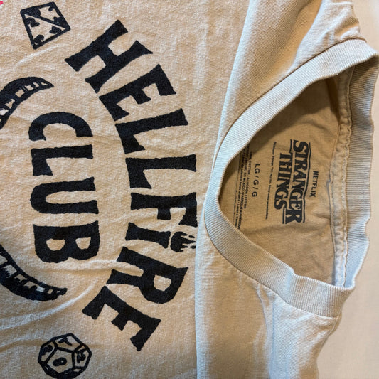 Stranger Things Hellfire Club T-Shirt Large Netflix D&D Logo Beige Graphic Tee