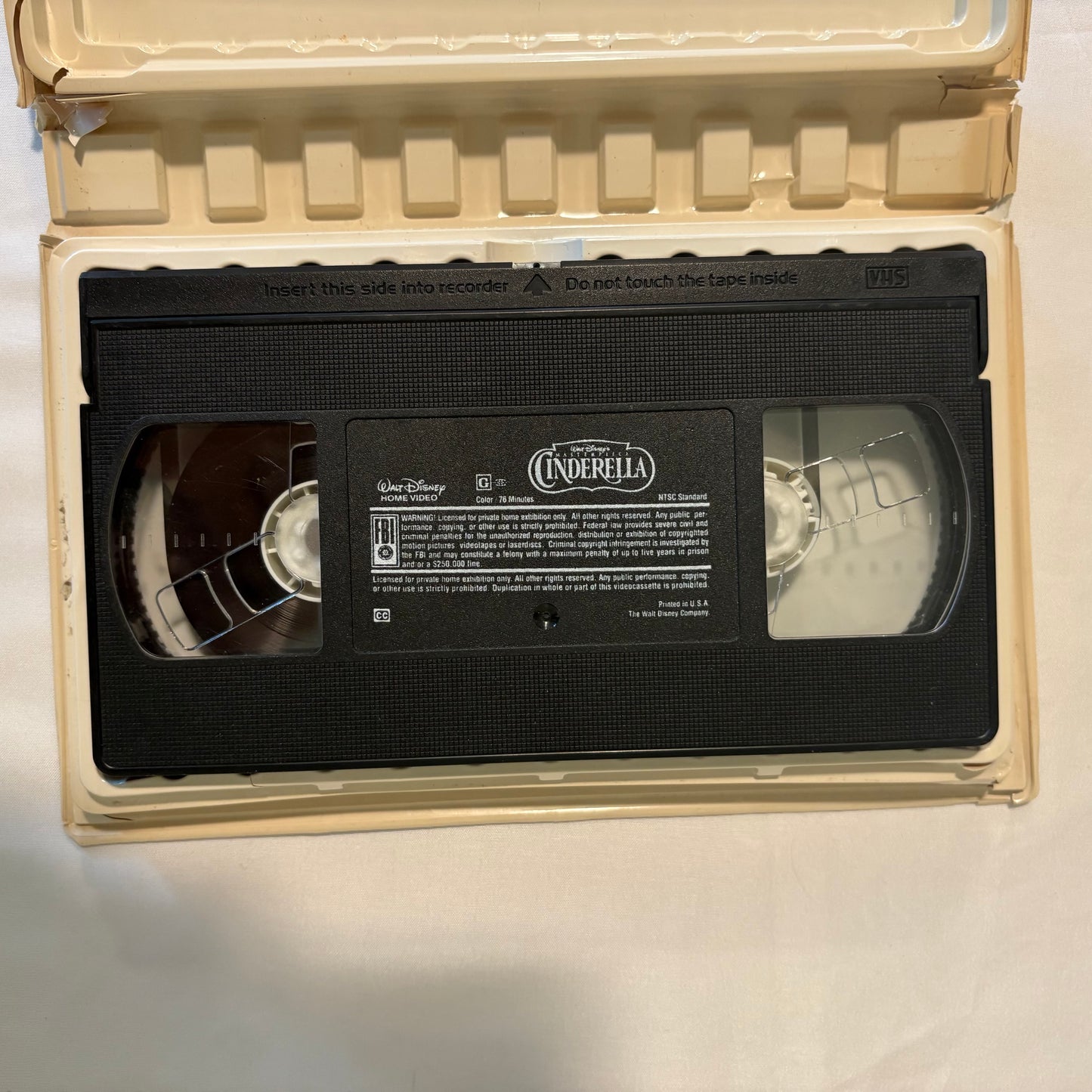 Disney Cinderella VHS 1995 Masterpiece Collection White Clamshell Case Animated