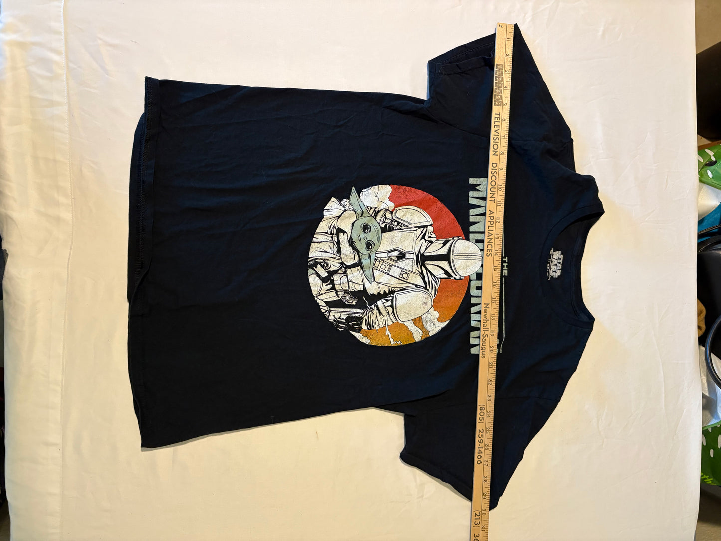 Star Wars Mandalorian Shirt Men’s L Grogu Baby Yoda Graphic Tee Sunset MAD Engine