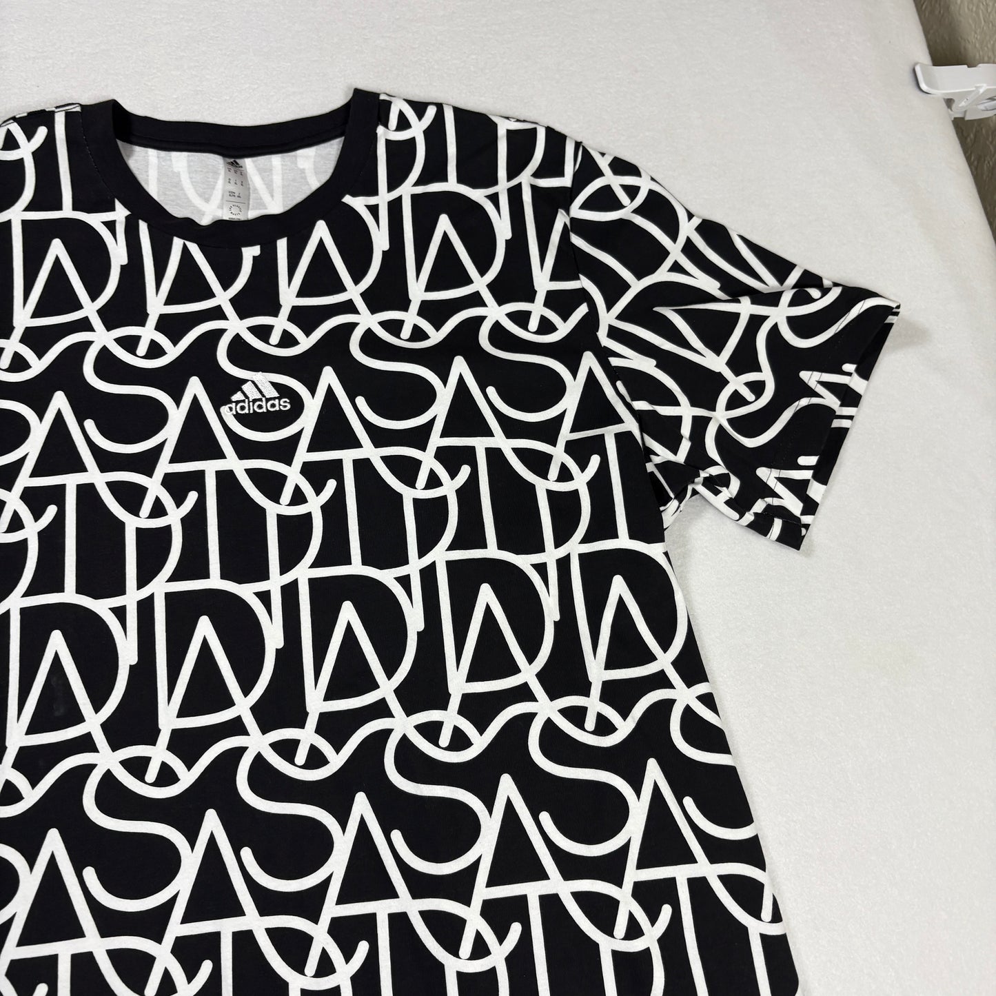 Adidas Mens XL T Shirt Black White Graphic Logo Tee NWOT All Over Print