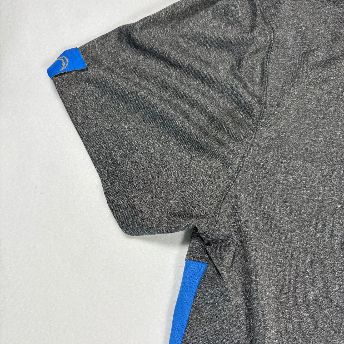 NFL Team Apparel Mens XL Los Angeles Chargers T Shirt Gray Blue Logo Tee