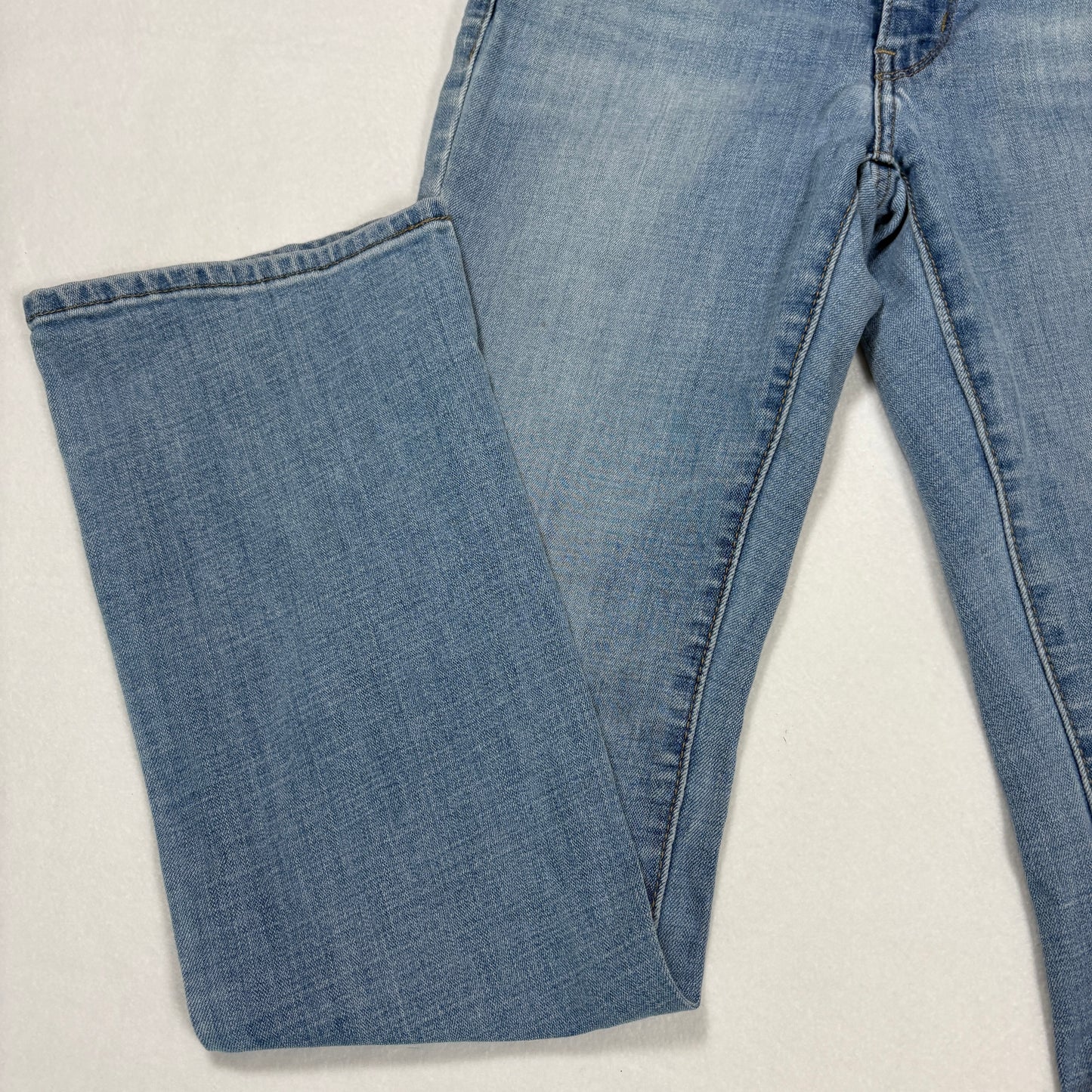 Levis Womens Jeans 25x30 Light Wash Straight Leg Denim Y2K 90s Grunge Vintage