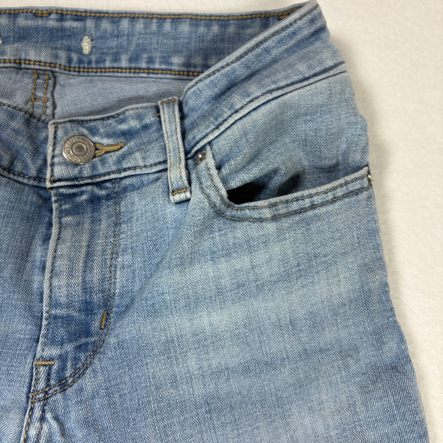 Levis Womens Jeans 25x30 Light Wash Straight Leg Denim Y2K 90s Grunge Vintage