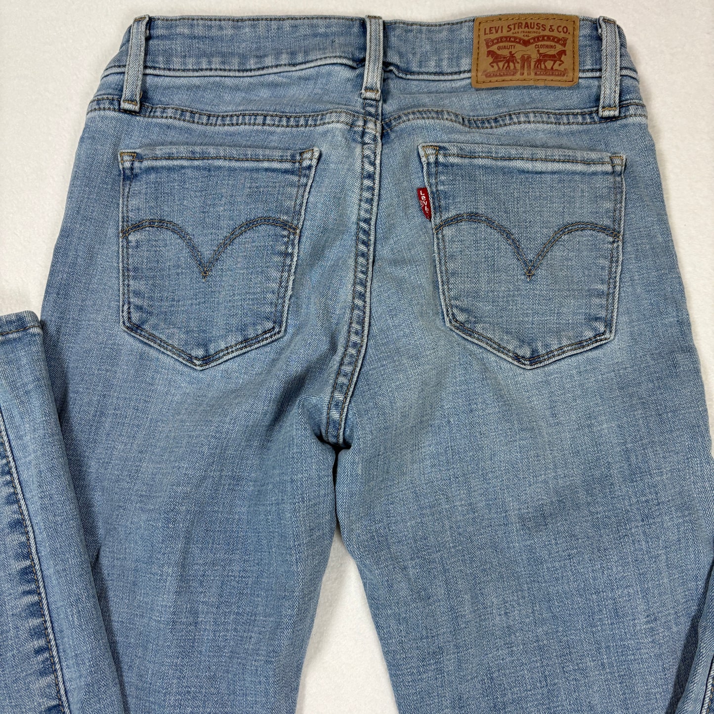 Levis Womens Jeans 25x30 Light Wash Straight Leg Denim Y2K 90s Grunge Vintage