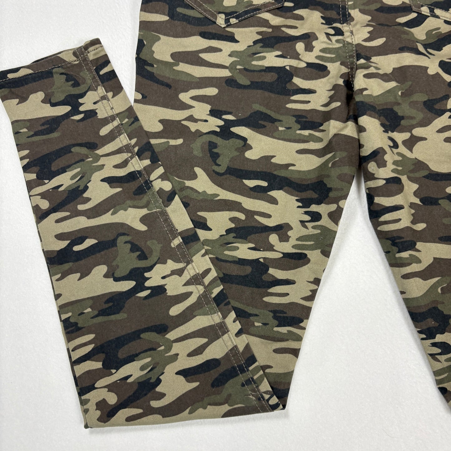 No Boundaries Womens Camo High Rise Skinny Jeans Size 5 NWT Y2K Grunge Stretch