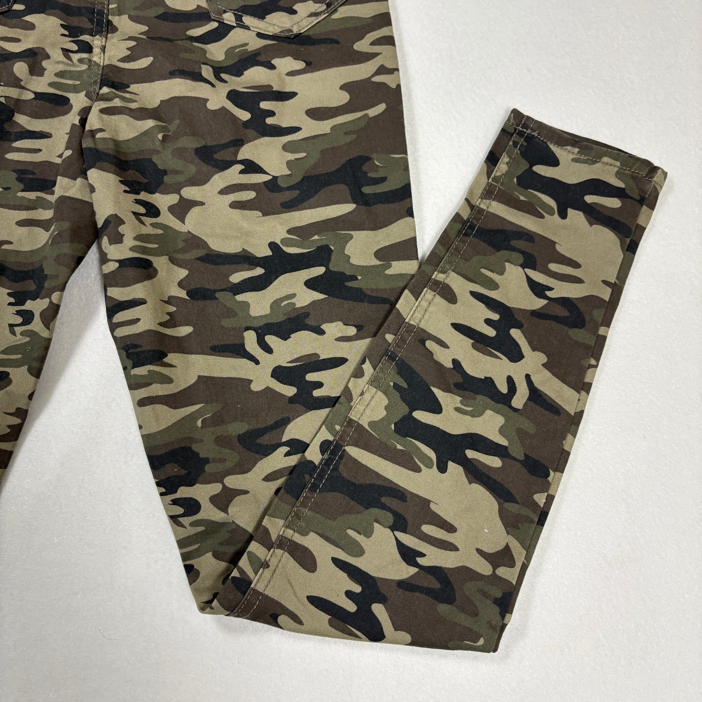 No Boundaries Womens Camo High Rise Skinny Jeans Size 5 NWT Y2K Grunge Stretch