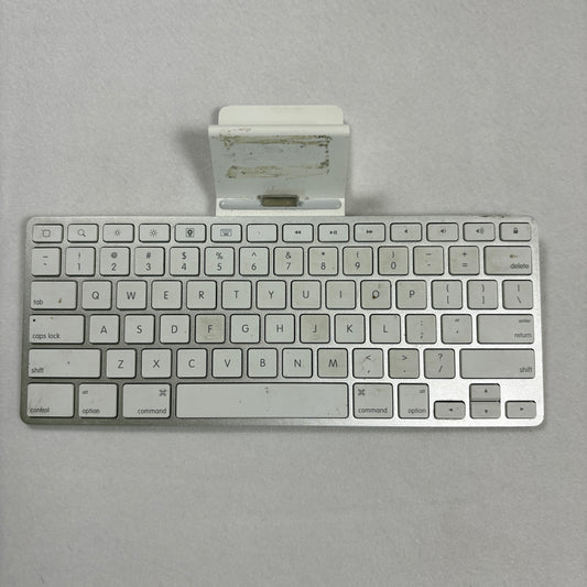Apple iPad Keyboard Dock A1359 30 Pin Connector Wired Docking Station iPad 1st Gen