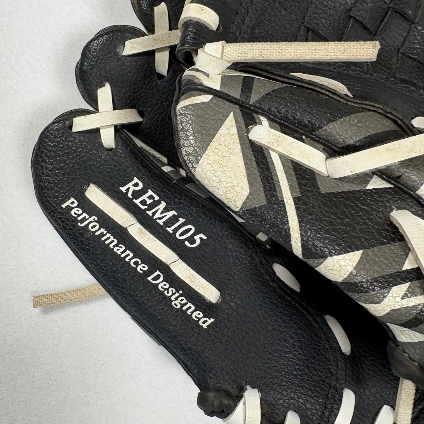 Rawlings Youth Baseball Glove 10.5" REM105 Basket Web Black White Camo Left Hand