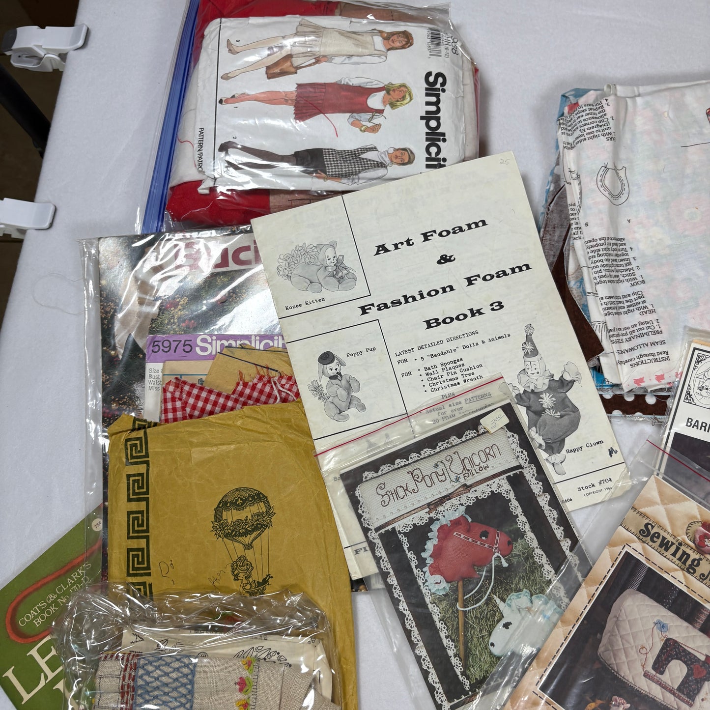 Vintage Sewing Craft Pattern Lot 25+ Embroidery Applique Quilt Cross Stitch Doll