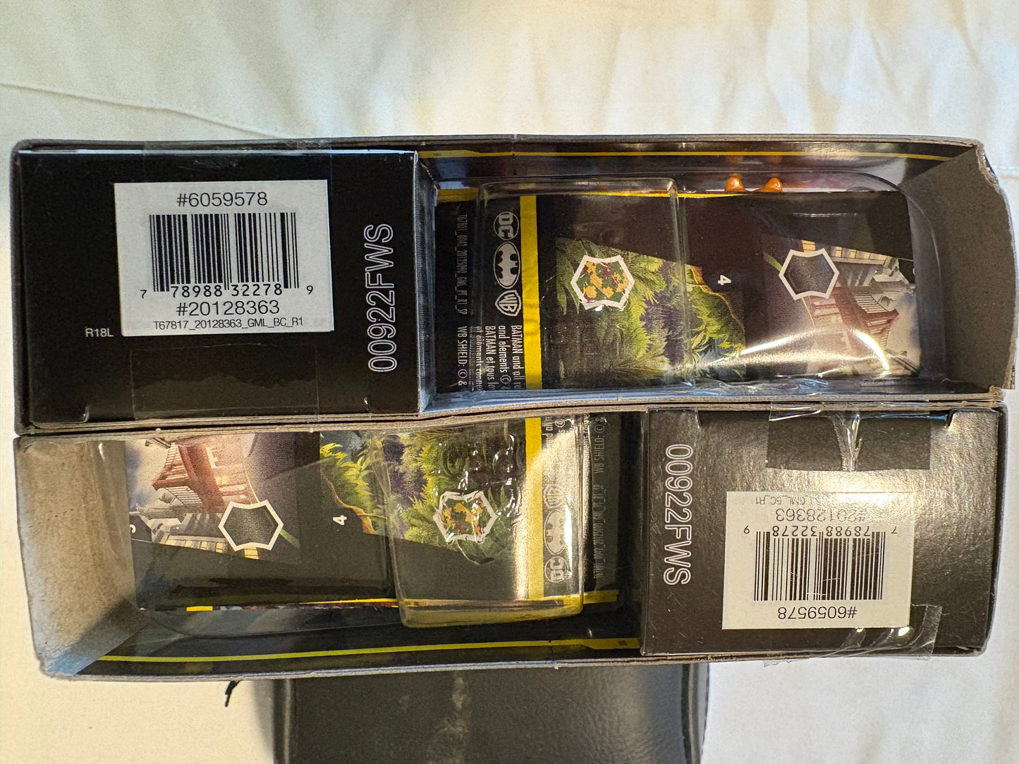 Batman & Bronze Tiger DC Figures Dual Pack 1st Edition w/ 3 Surprise Accessories