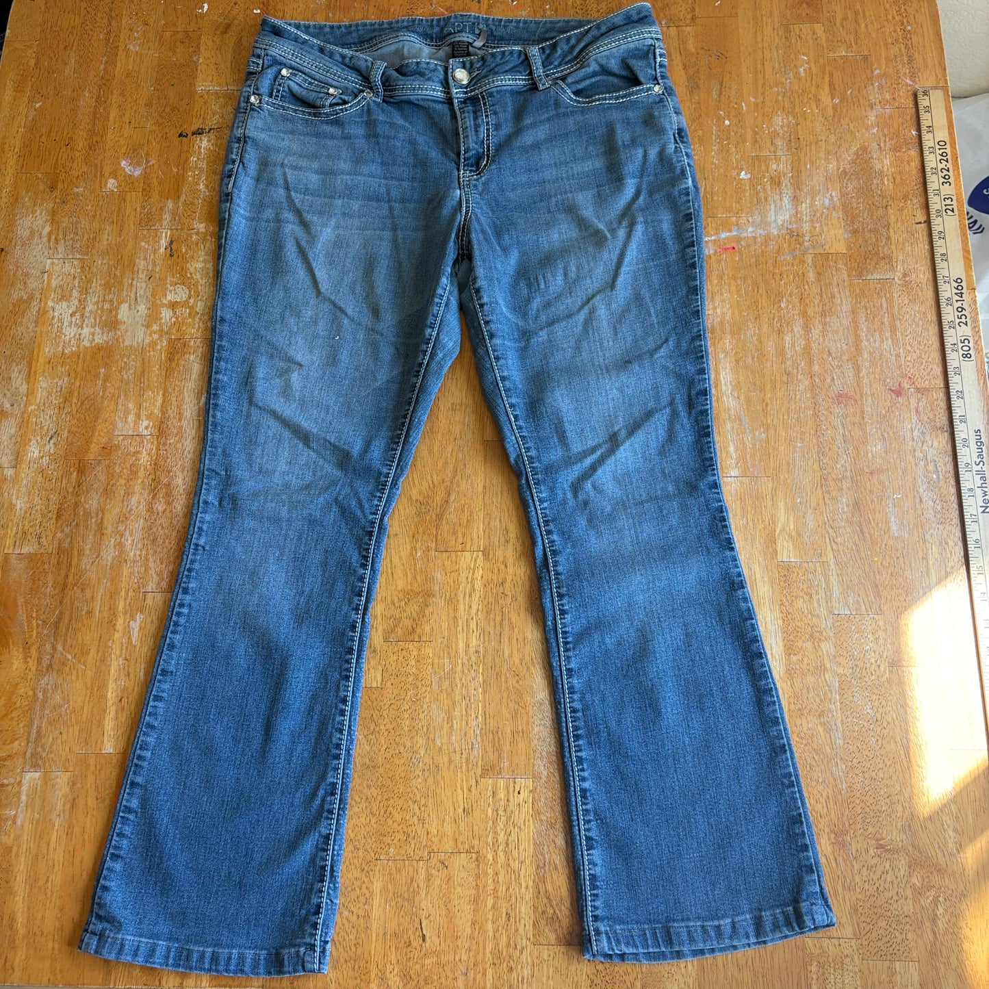 Bootcut Stretch Jeans Mid Rise Flare Fit Tag 14 Fits Like 34X28 Blue Classic