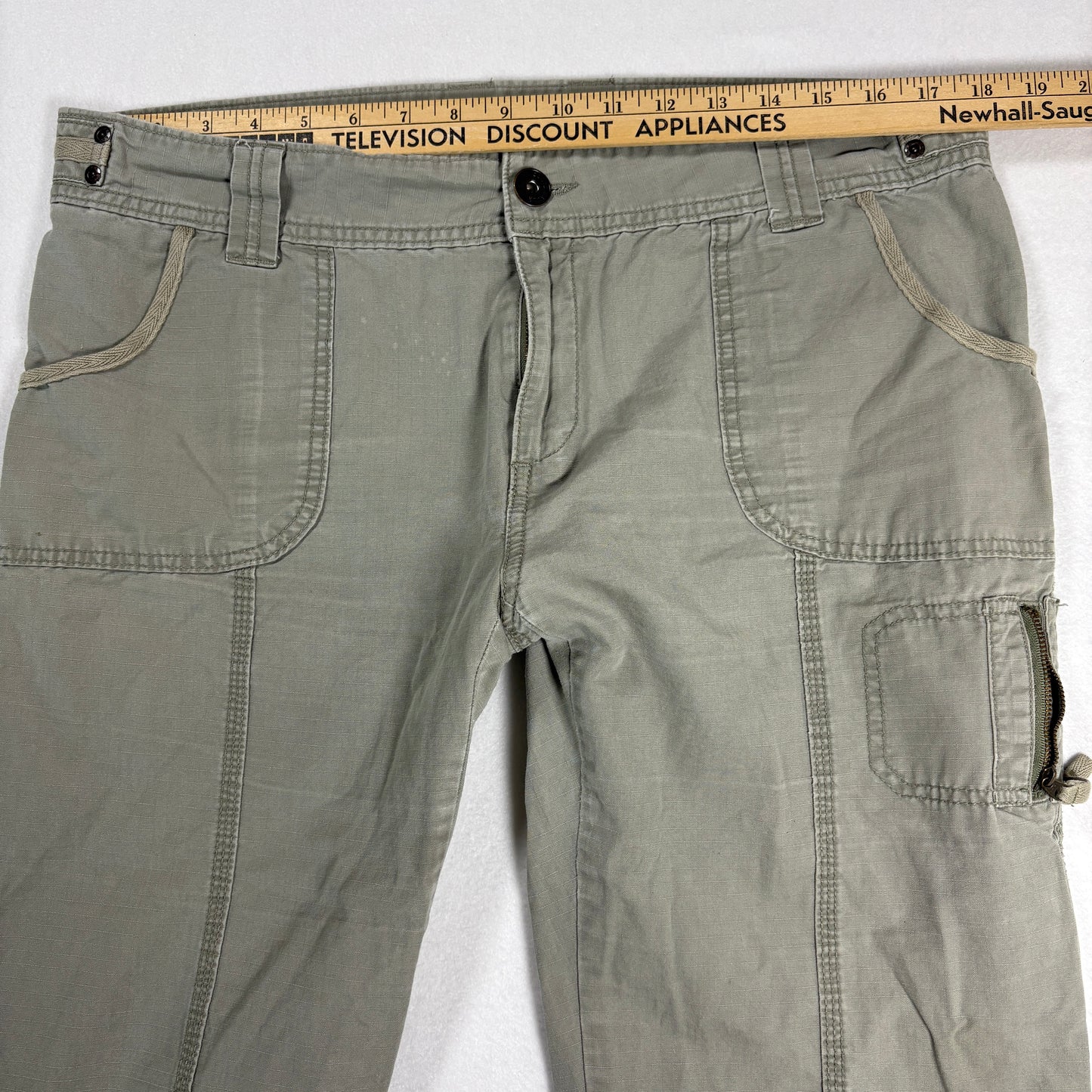 Eddie Bauer Womens Pants 14 Green Cargo Utility Relaxed Fit Outdoor Hiking