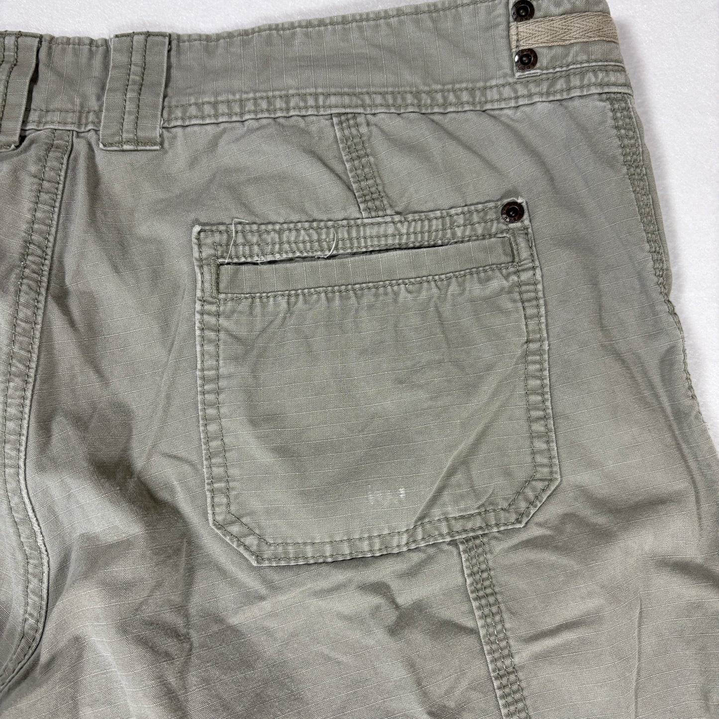 Eddie Bauer Womens Pants 14 Green Cargo Utility Relaxed Fit Outdoor Hiking