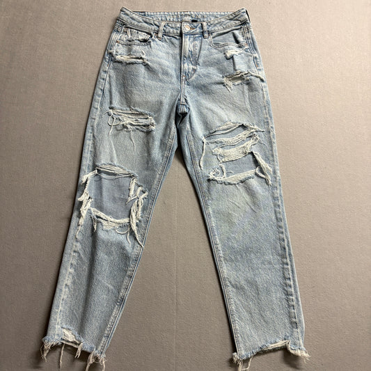 AE Ripped Mom Jeans Distressed Light Wash Y2K Baggy Size 8 Fits Like 30x26
