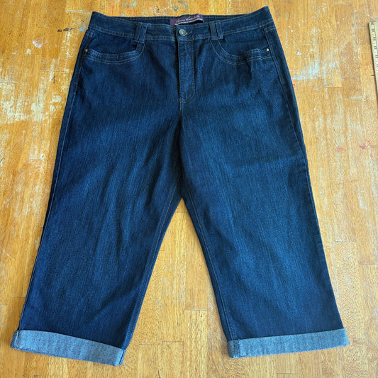 Denim Bermuda Shorts Cuffed Stretch Gloria Vanderbilt Tag 18 Fits Like 36X20