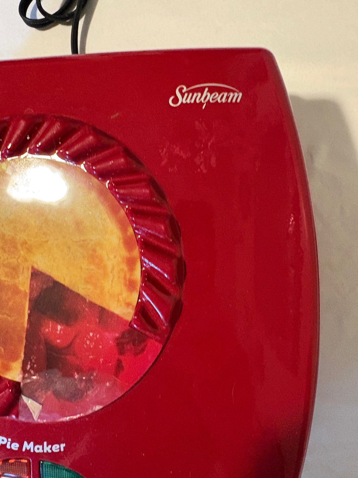 Sunbeam Mini Pie Maker Model FPSBPMM980 Red 4-Pie Nonstick Electric Kitchen Tested