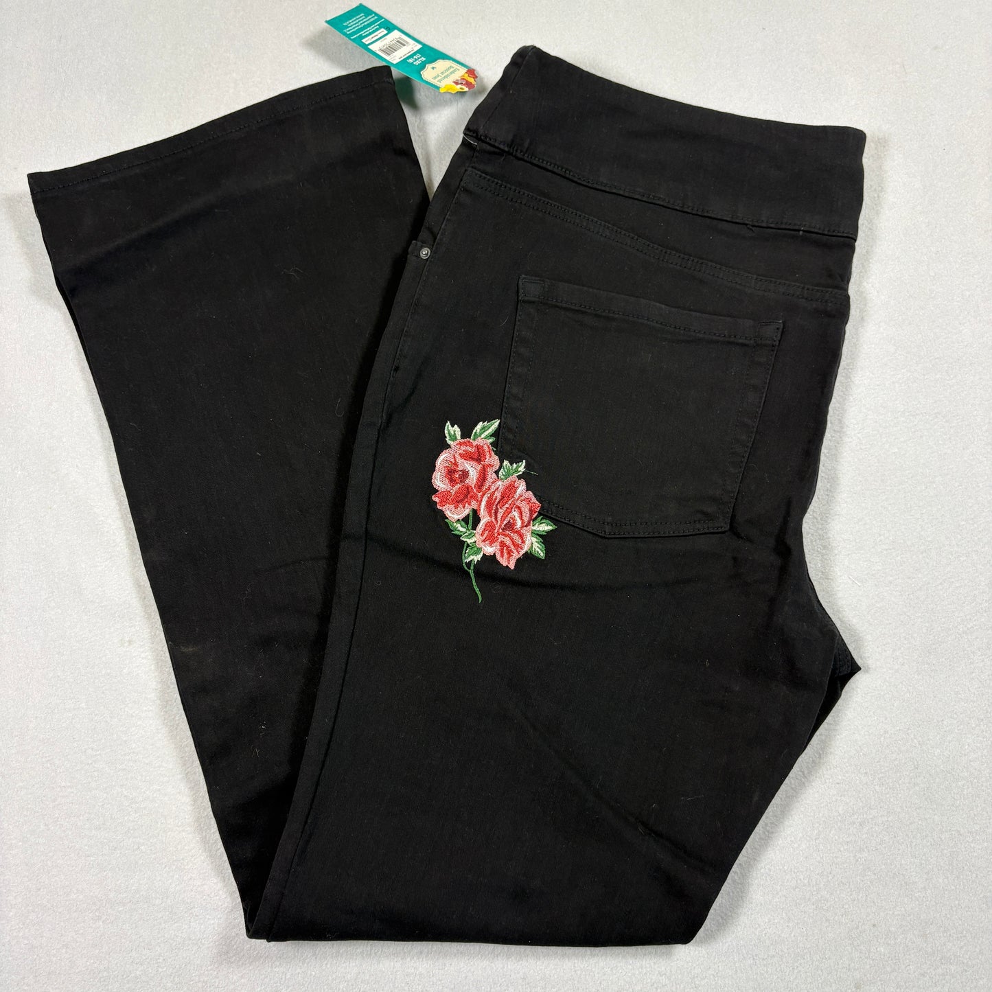 Pioneer Woman Womens Jeans XL Black Floral Embroidered High Rise Stretch Denim