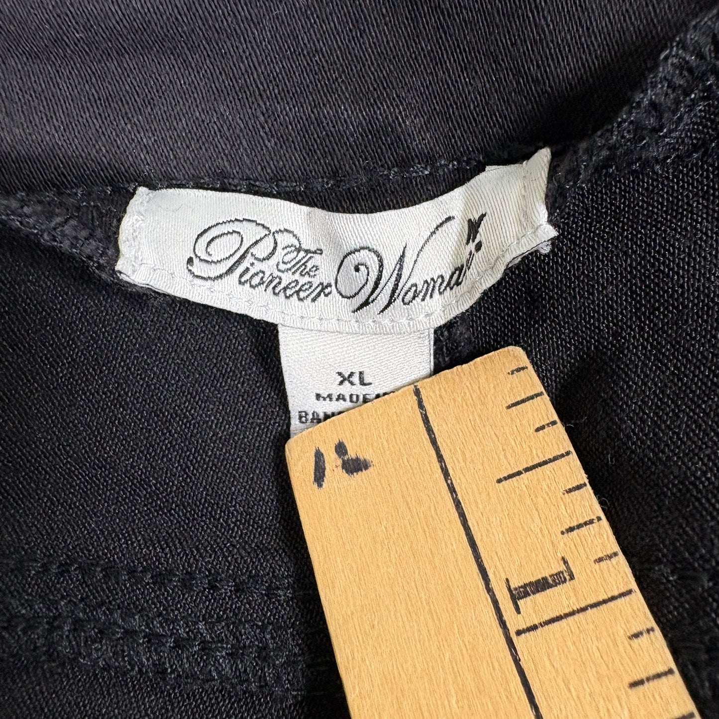 Pioneer Woman Womens Jeans XL Black Floral Embroidered High Rise Stretch Denim