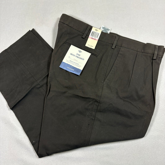 Dockers Mens Brown Classic Fit Khaki Pants 40x30 NWT Stretch Pleated Workwear