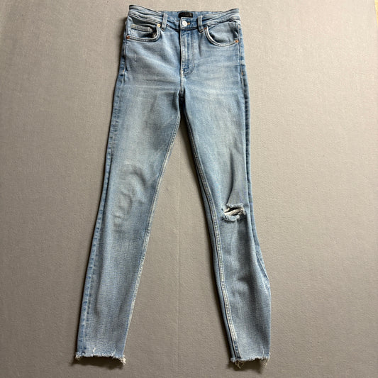 Love Ryan Distressed Skinny Jeans Women’s Tag 4 Fits Like 26x27 Light Wash
