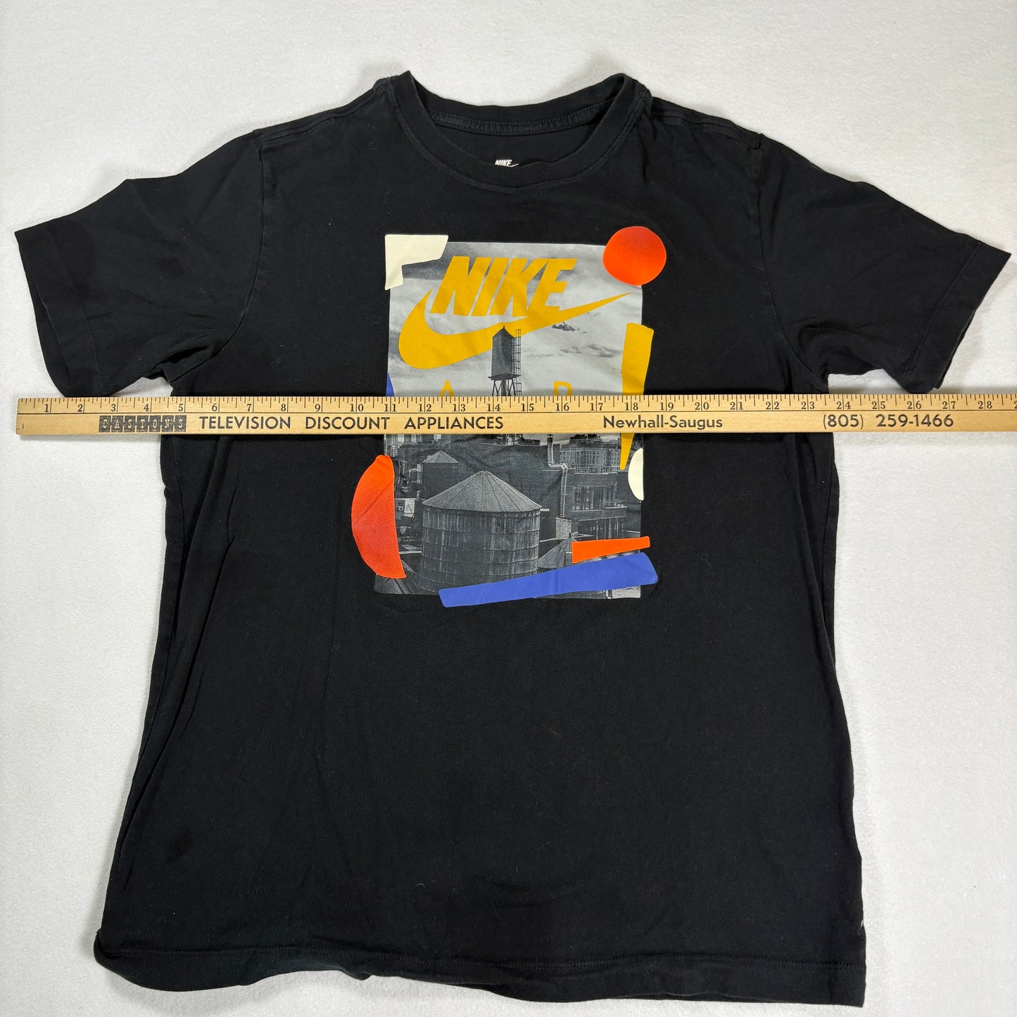 Nike Mens Black Graphic T Shirt Medium Air Logo Tee Streetwear Vintage Y2K