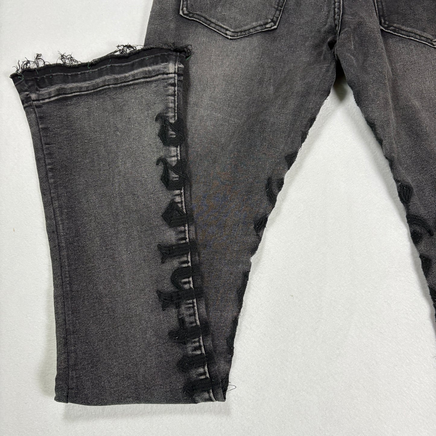 Supply Mens Black Skinny Jeans Size 32 Distressed Hem Stretch Denim Y2K