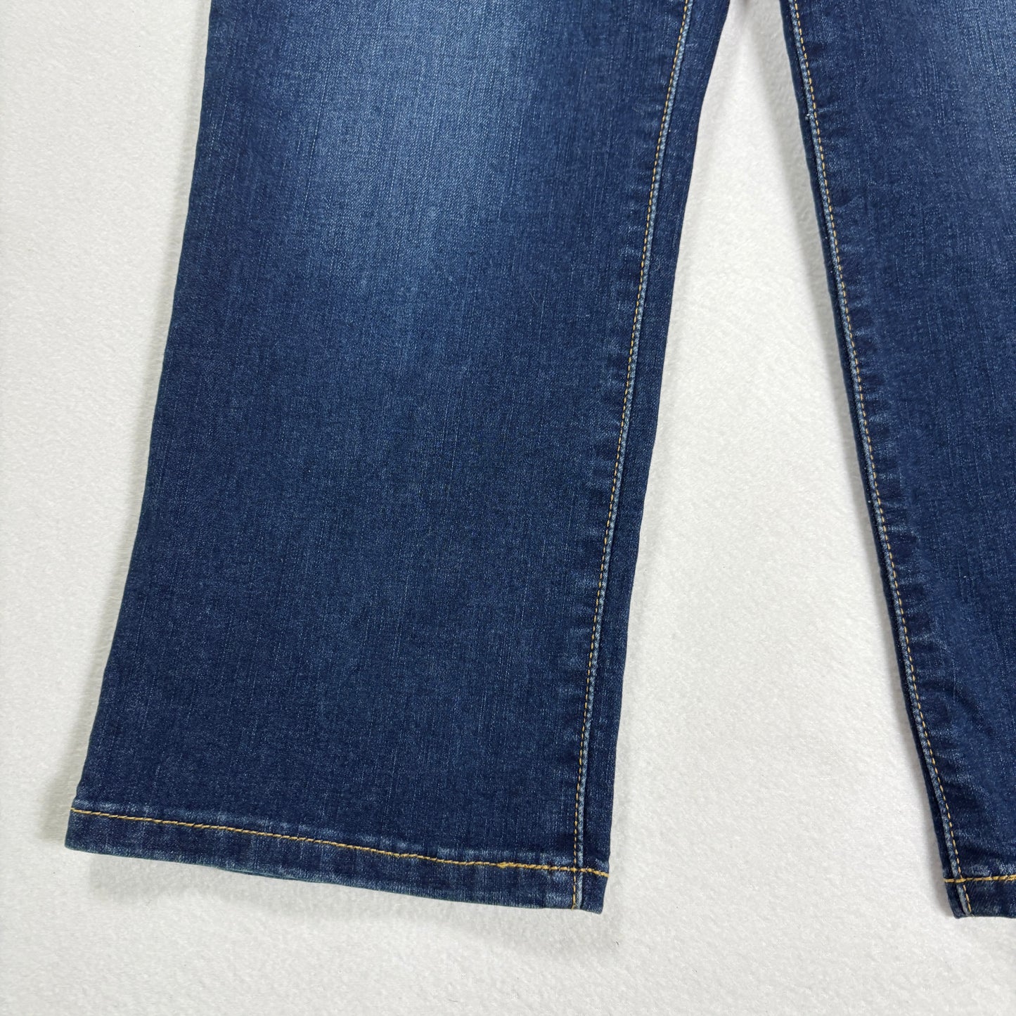 Gloria Vanderbilt Womens Amanda Capri Jeans Size 6 Blue Super Stretch Denim NWT