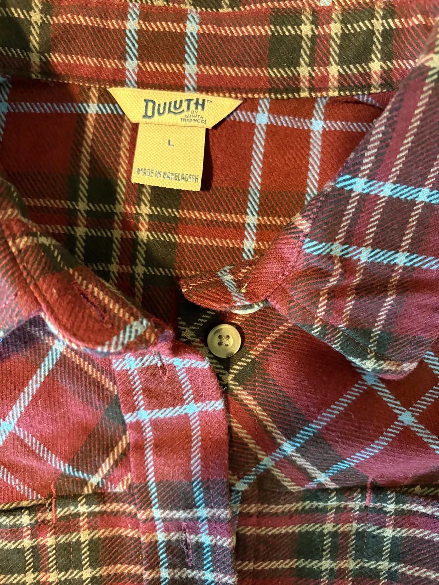 Duluth Trading Co Women’s Flannel Shirt L Plaid Button Up Red Blue Long Sleeve