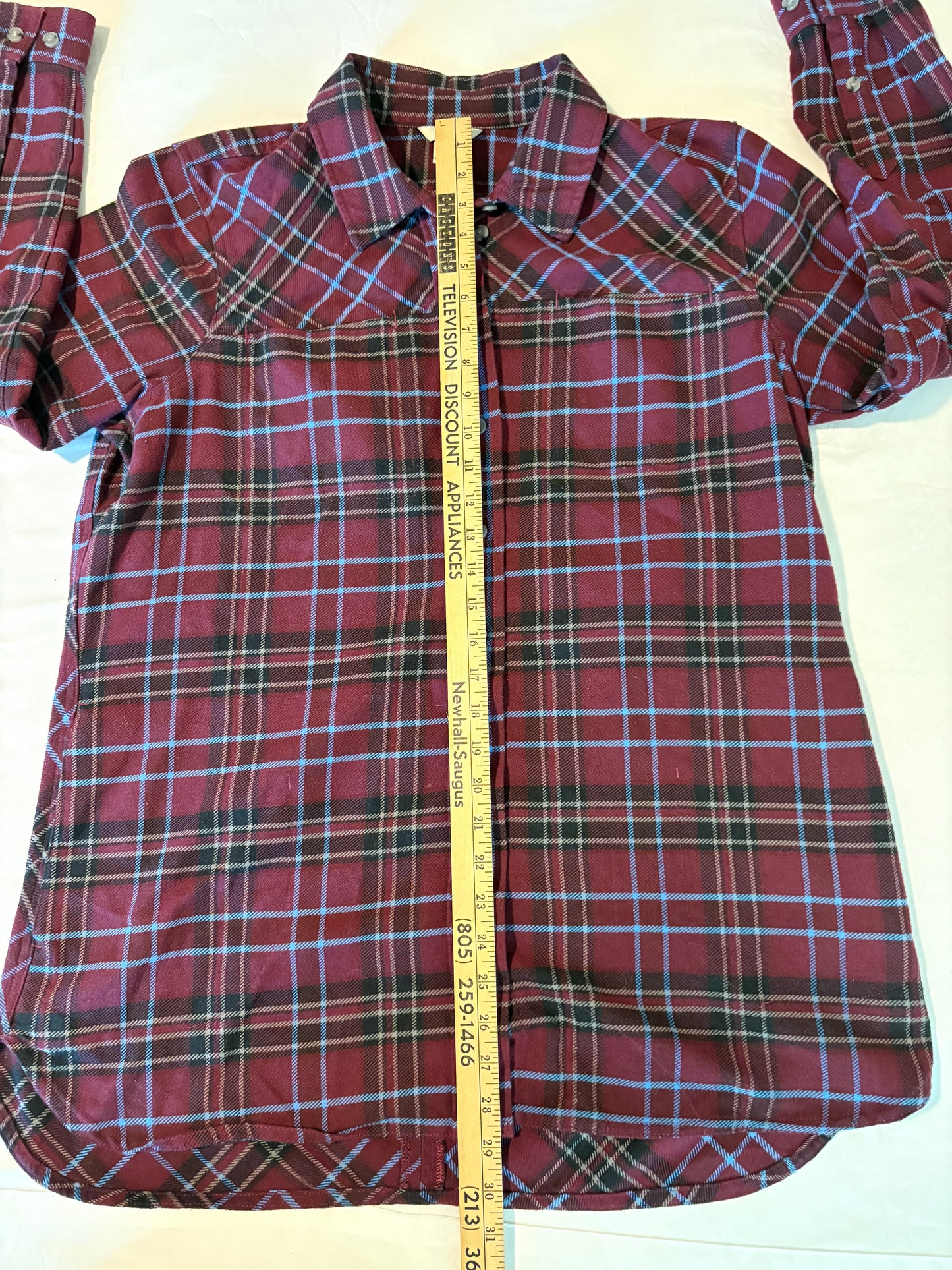 Duluth Trading Co Women’s Flannel Shirt L Plaid Button Up Red Blue Long Sleeve