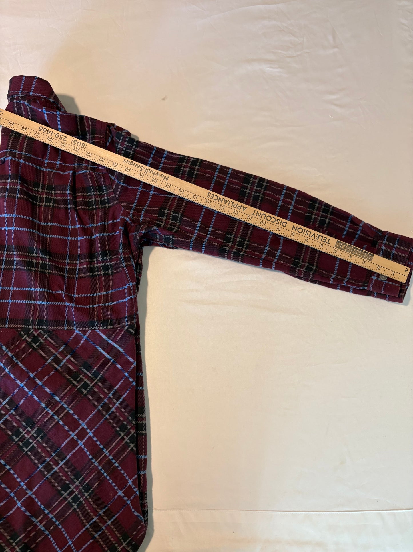 Duluth Trading Co Women’s Flannel Shirt L Plaid Button Up Red Blue Long Sleeve