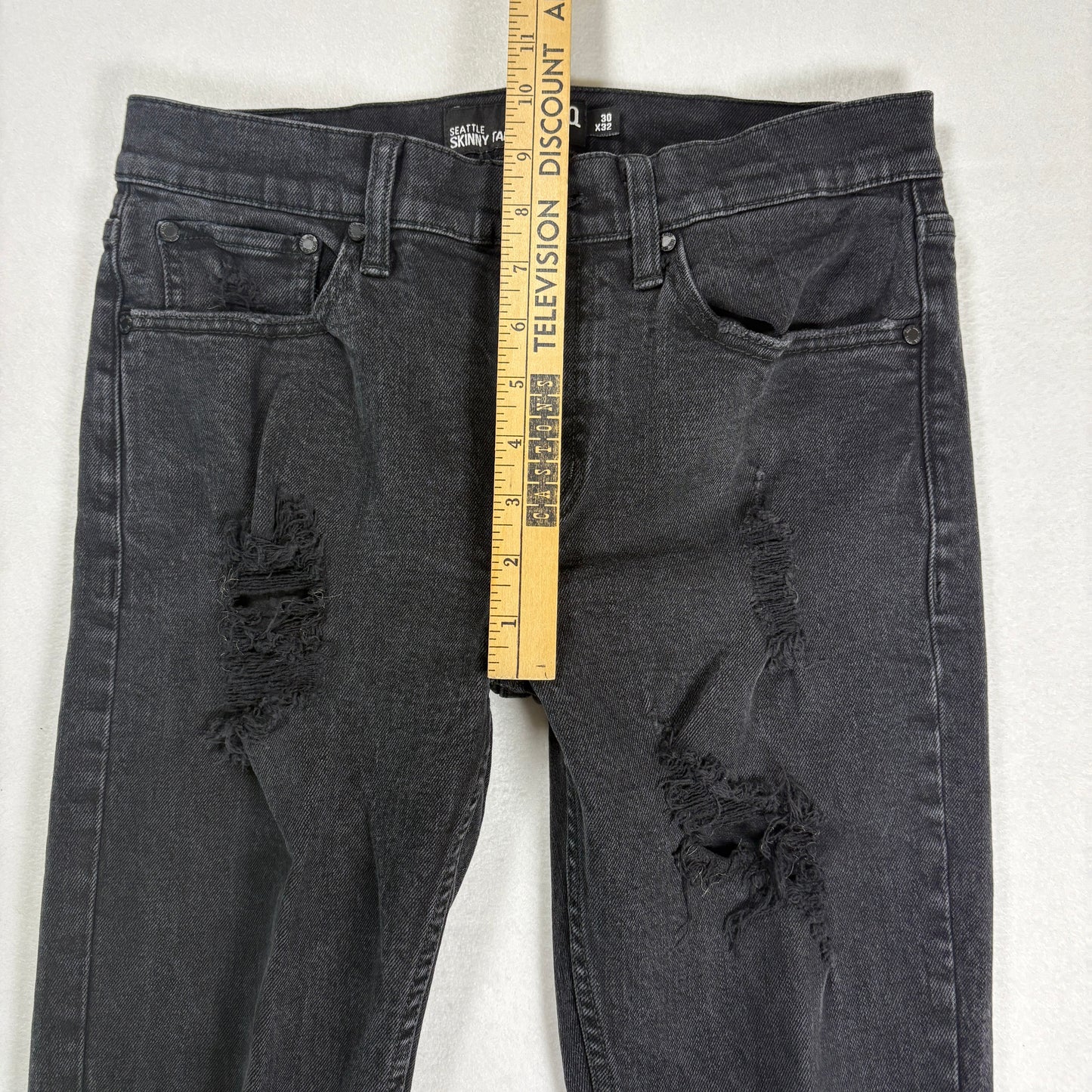 RSQ Mens Black Skinny Jeans 30x32 Distressed Tapered Denim Y2K Grunge