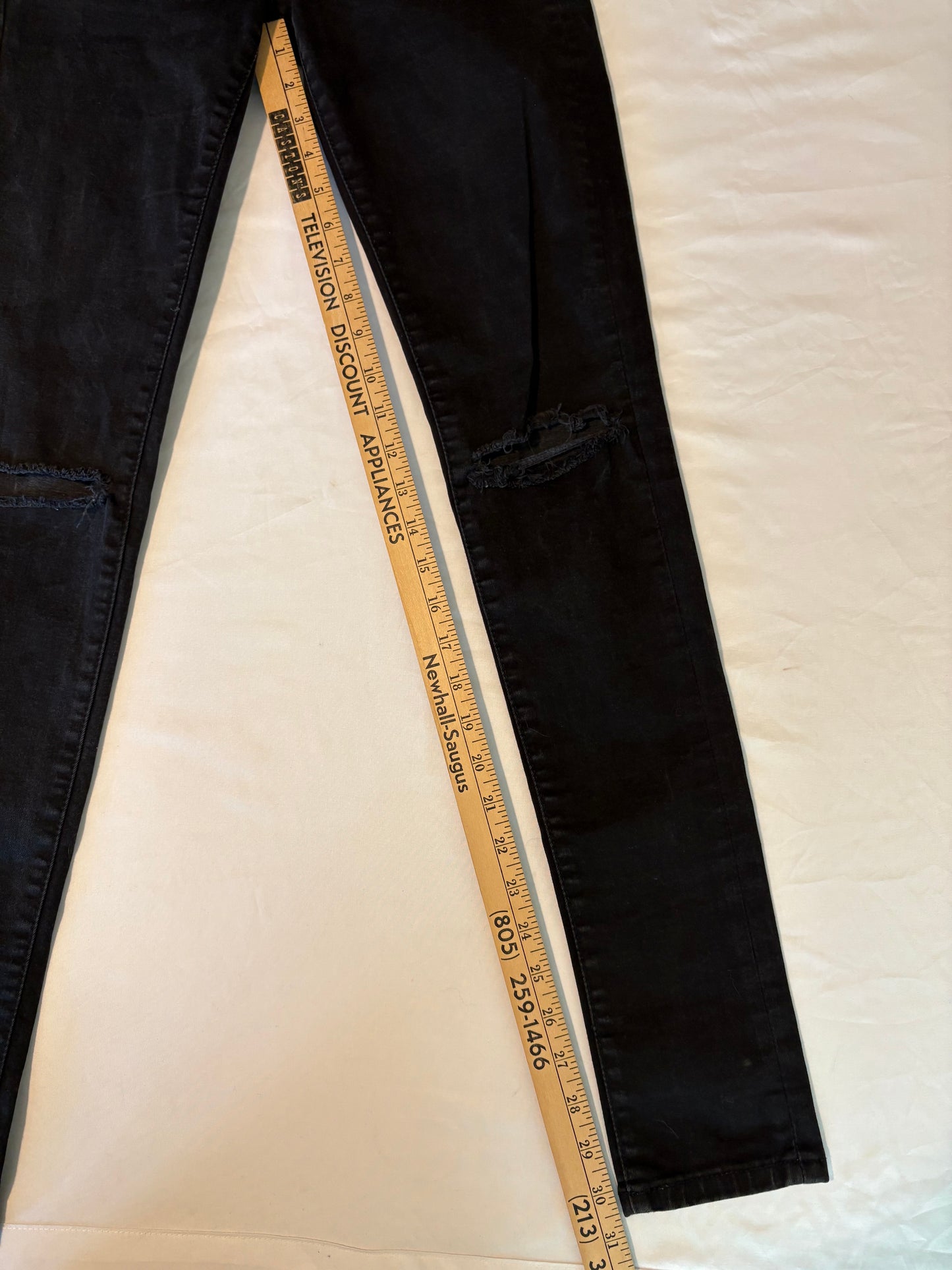 DSTLD Men’s Black Skinny Jeans 28x32 Distressed Knee Stretch Denim Made in Turkey