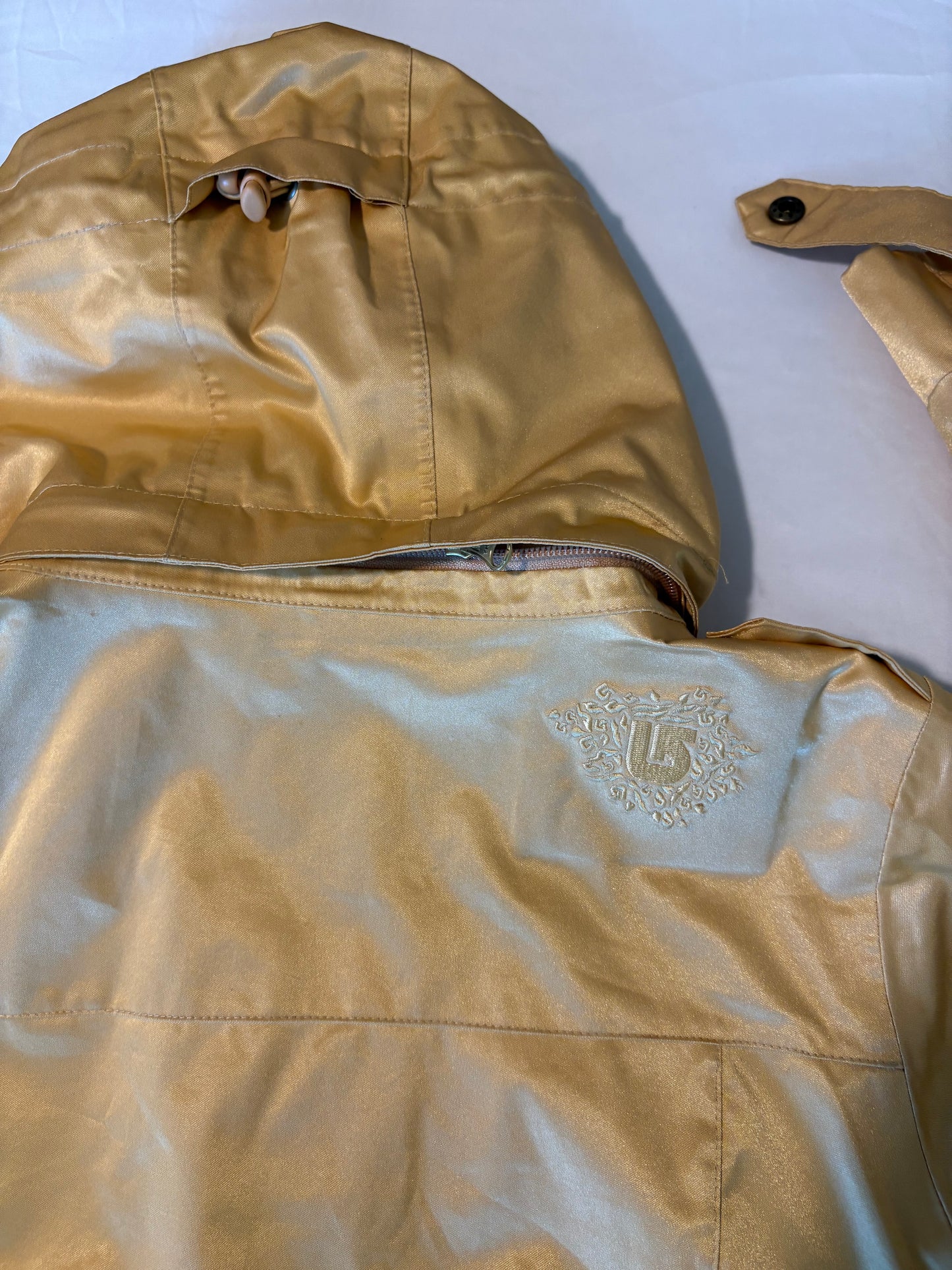Burton Women’s Gold DryRide Snowboard Jacket – Medium – Waterproof Ski Snow Coat