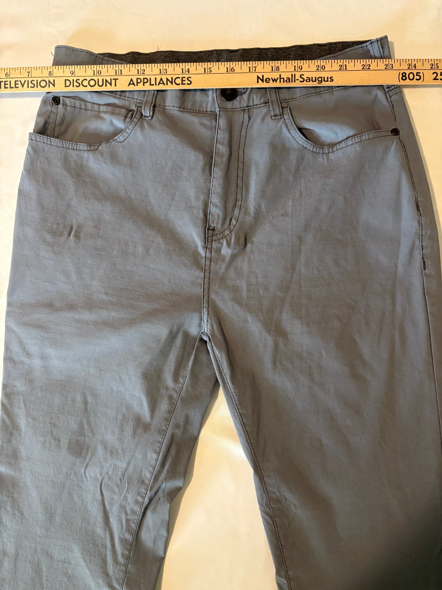 Denali Pants Mens 32x30 Straight Fit Hiking Travel Stretch Gray Charcoal Nylon