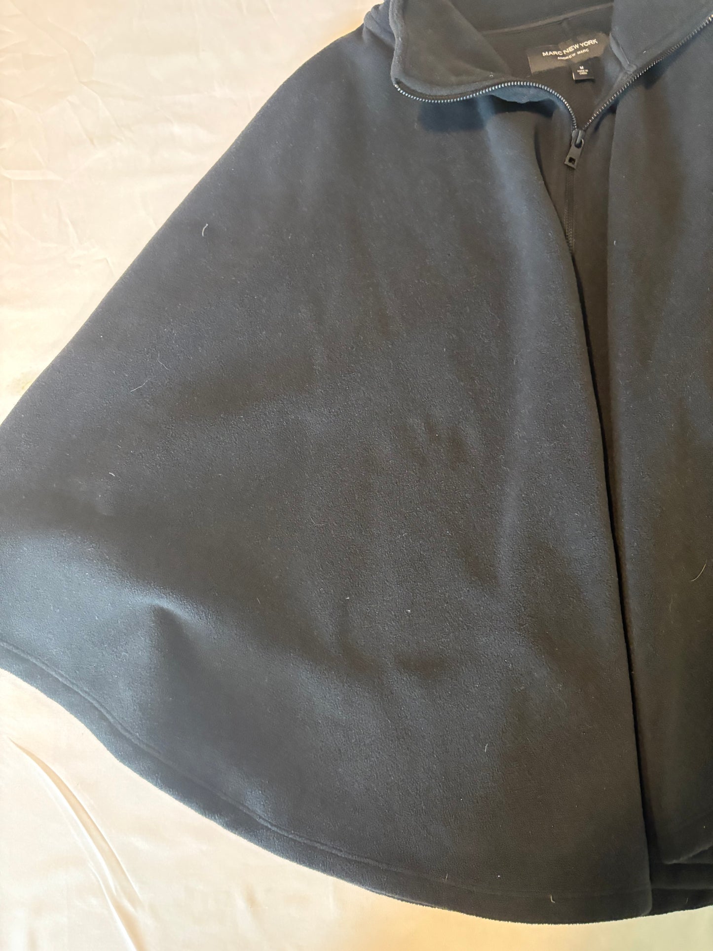 Marc New York Andrew Marc Black Fleece Cape Jacket Women’s Size M Zip Up