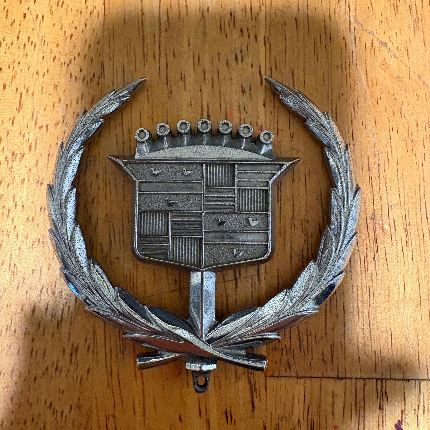 Vintage Cadillac Metal Hood Emblem Wreath Crest Badge 3in Classic Car Parts Retro