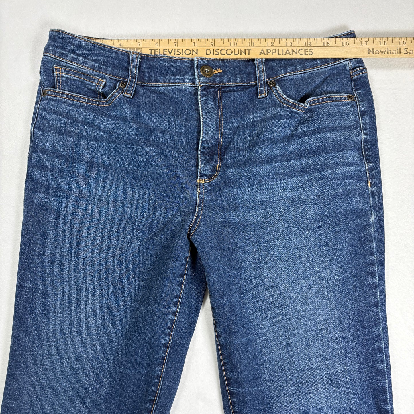 St Johns Bay Womens Jeans 12 Blue Bootcut Stretch Denim Y2K Vintage